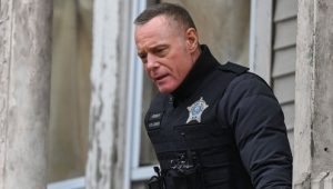 Chicago P.D. 12×18